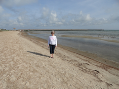 At the Beach in February (800x600) resized 600
